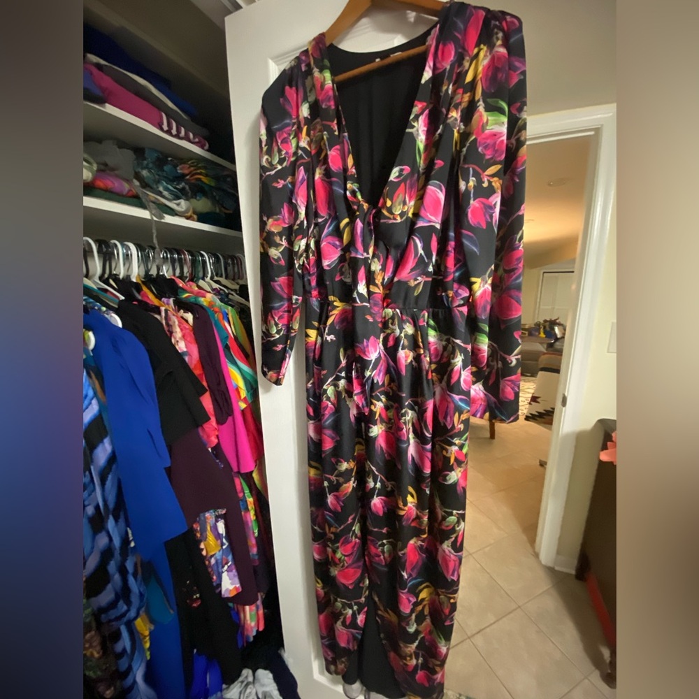 Delei brand new dress size large